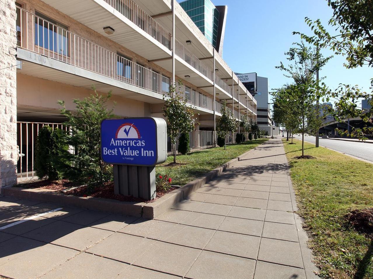 Americas Best Value Inn St. Louis Downtown Exteriör bild