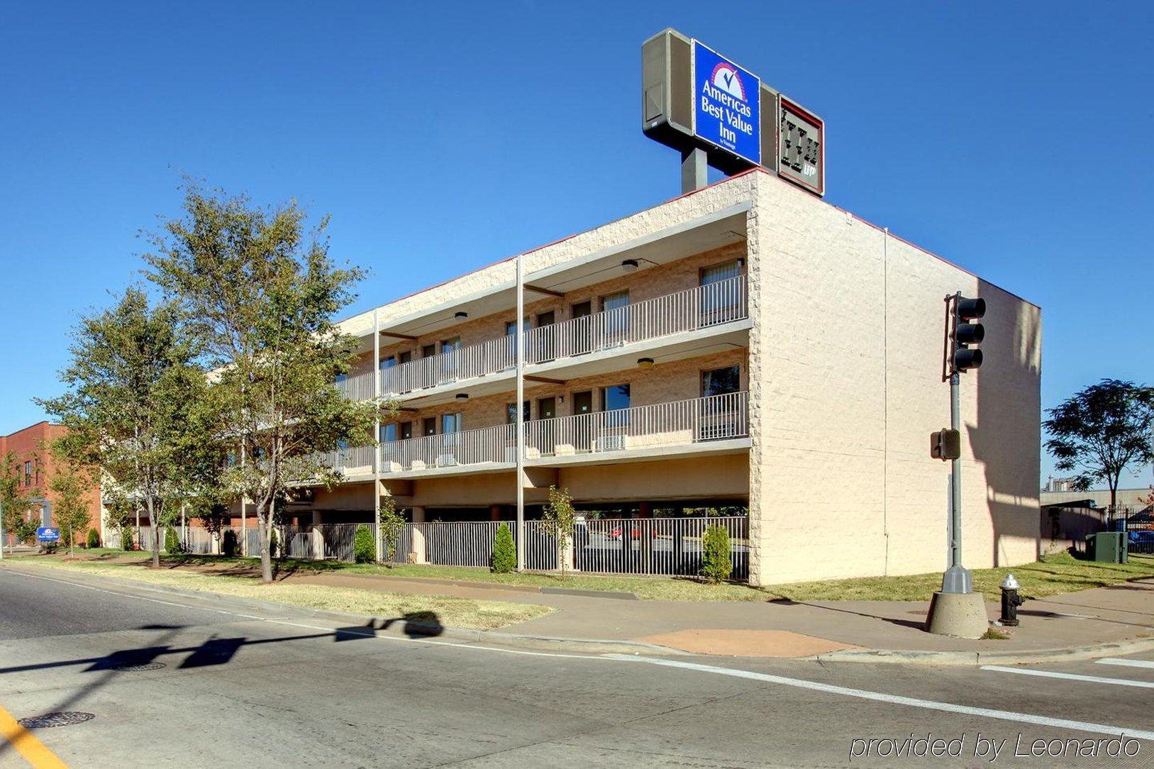 Americas Best Value Inn St. Louis Downtown Exteriör bild